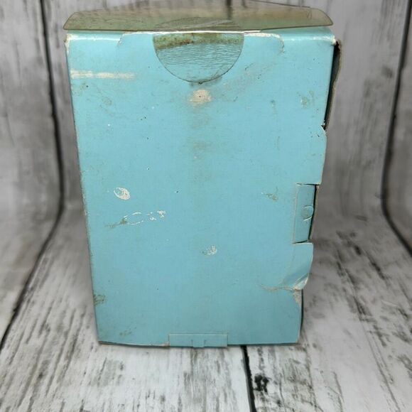 Glass Birthstone Angel Holding A White Heart June Pearl - Picture 4 of 6